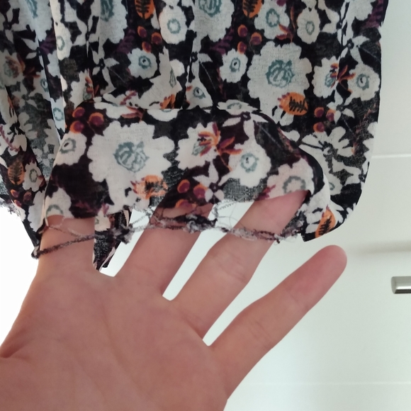 🦋 Free People Tunic // Boho Florals - Picture 11 of 12